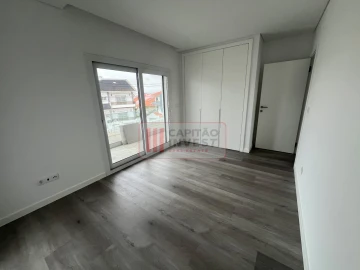 Apartamento T3 para Venda em Corroios