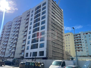 Apartamento T2 para Venda em Corroios
