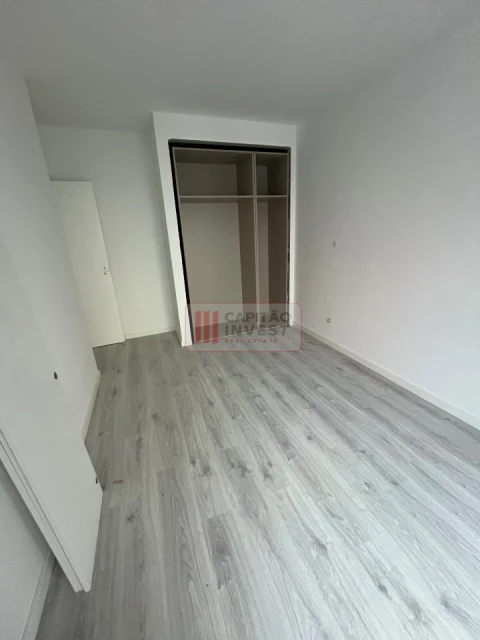 Apartamento T2 para Venda em Corroios