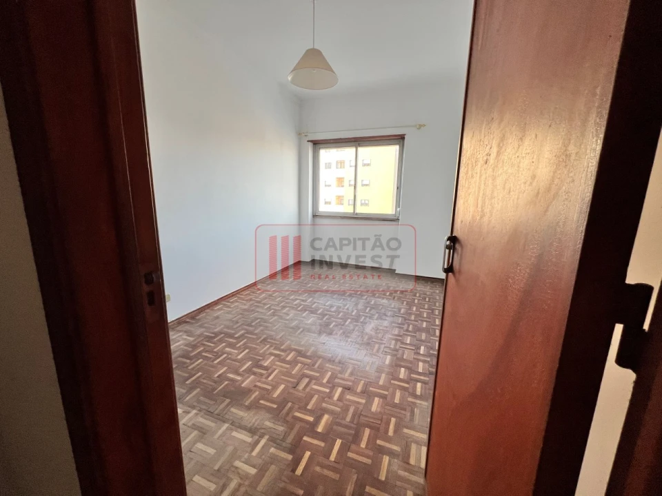 Apartamento T2 para Venda em Amora Foto 8