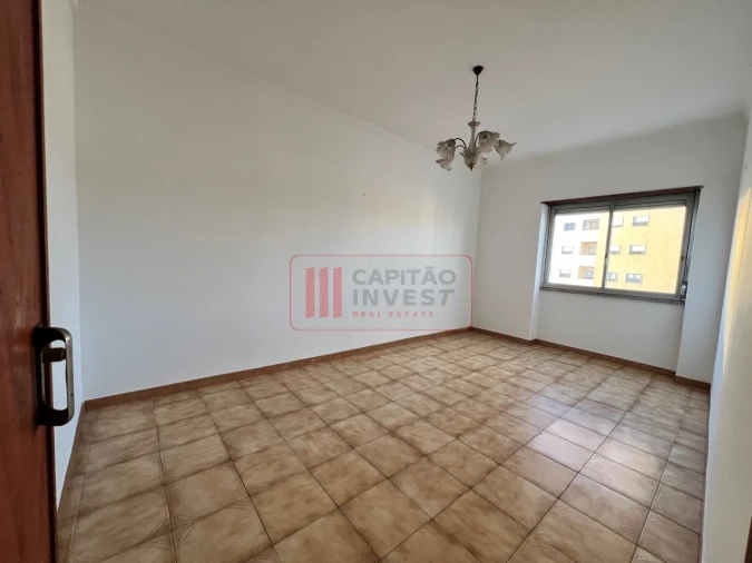 Apartamento T2 para Venda em Amora Foto 7