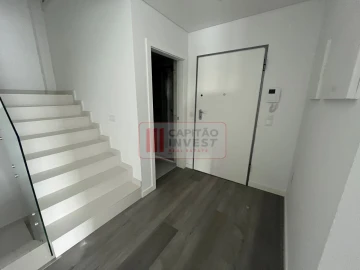 Moradia T4 para Venda em Corroios