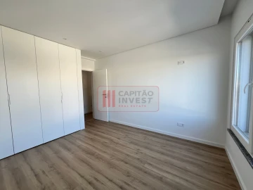Moradia T3 para Venda em Charneca de Caparica e Sobreda