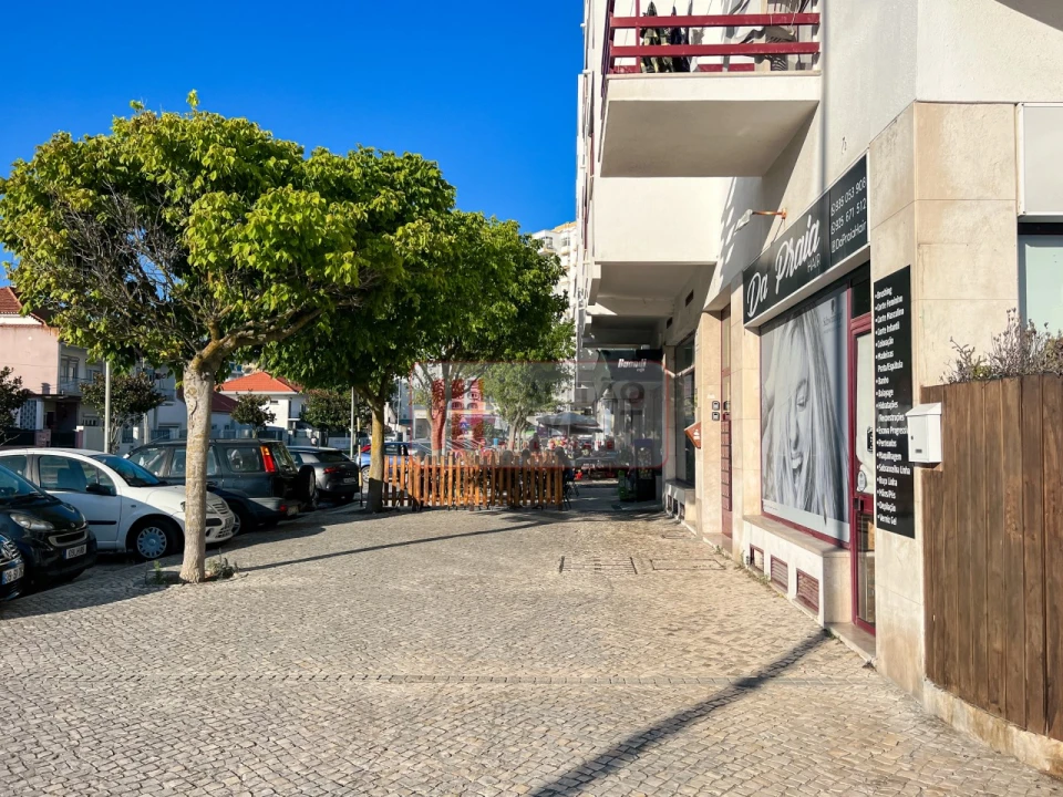 Loja para Venda em Costa da Caparica Foto 28