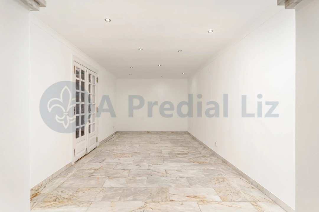 Apartamento T1 para Venda em Estrela Foto 19