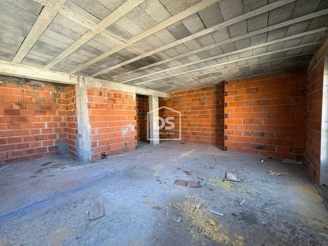 Prédio para Venda em Silvares Foto 14