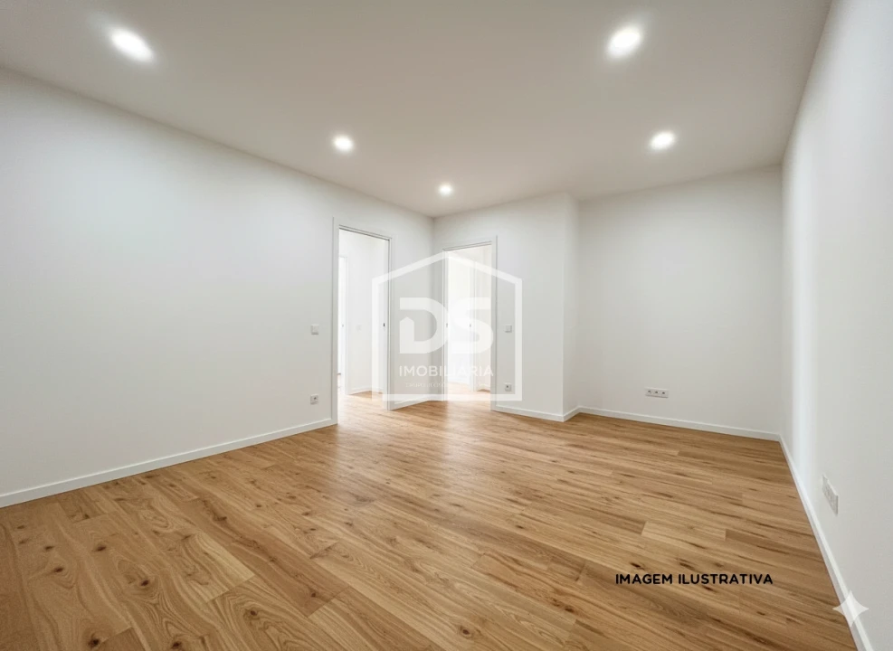 Prédio para Venda em Silvares Foto 5