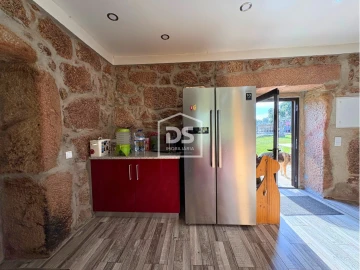 Quinta T3 para Venda em Escalos de Cima e Lousa