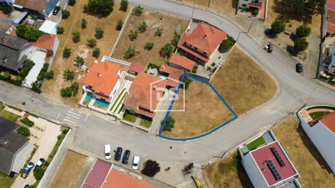 Terreno para Venda em Escalos de Cima e Lousa