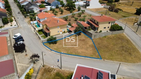 Terreno para Venda em Escalos de Cima e Lousa