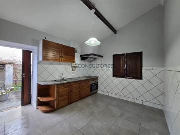Moradia T1 para Arrendamento em Beduído e Veiros