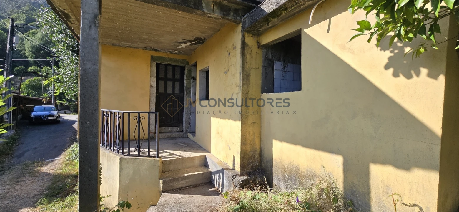 Moradia T1 para Venda em Rocas do Vouga Foto 12
