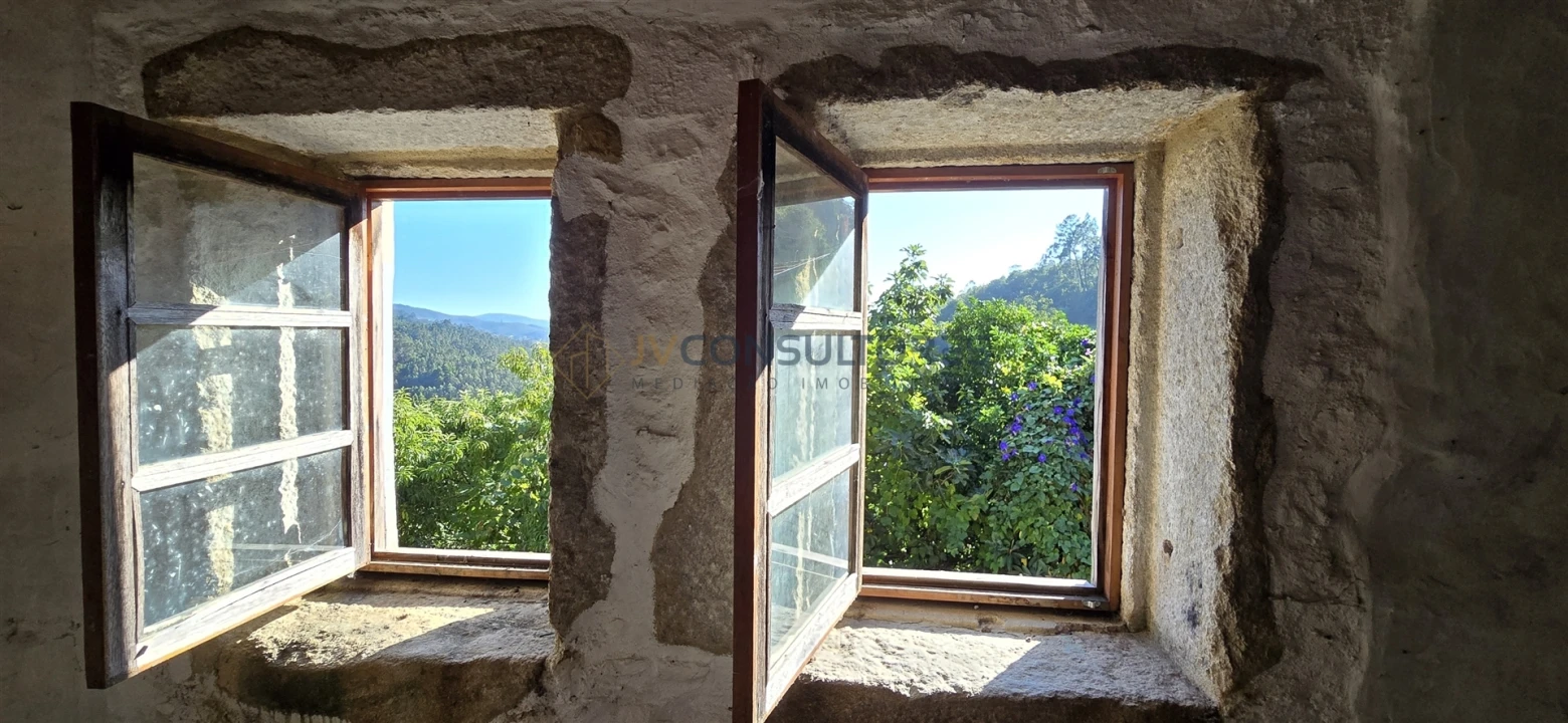 Moradia T1 para Venda em Rocas do Vouga Foto 4