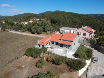 Moradia T3 para Venda em Figueiró dos Vinhos e Bairradas