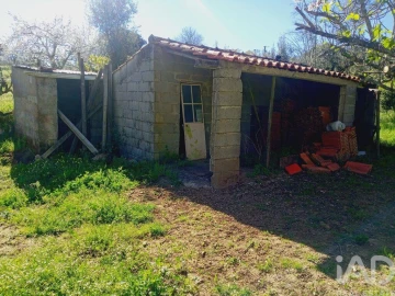 Moradia T3 para Venda em Figueiró dos Vinhos e Bairradas