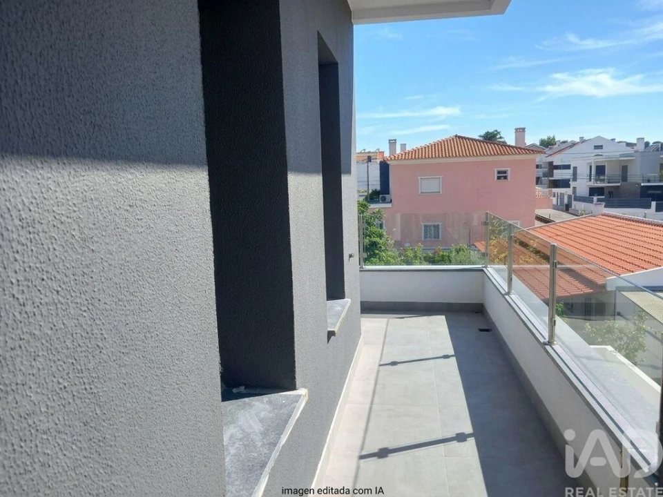 Moradia T4 para Venda em Fernao Ferro Foto 25