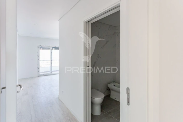 Apartamento T3 para Venda em Seixal, Arrentela e Aldeia de Paio Pires Foto 16