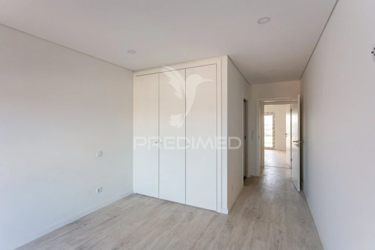 Apartamento T3 para Venda em Seixal, Arrentela e Aldeia de Paio Pires Foto 18