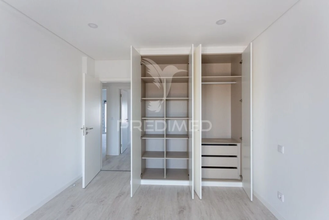 Apartamento T3 para Venda em Seixal, Arrentela e Aldeia de Paio Pires Foto 14