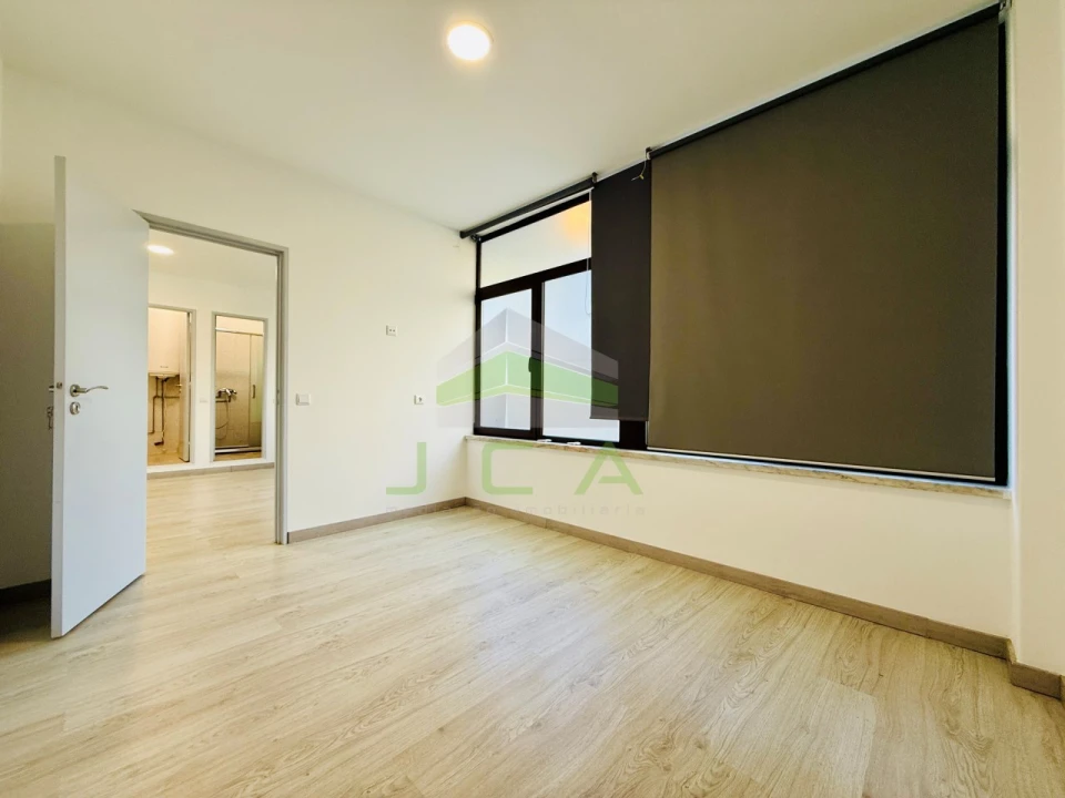 Apartamento T2 para Venda em Marrazes e Barosa Foto 11