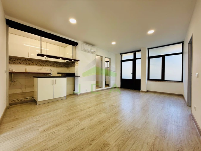 Apartamento T2 para Venda em Marrazes e Barosa Foto 5