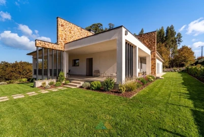 Moradia T3 para Venda em Couto