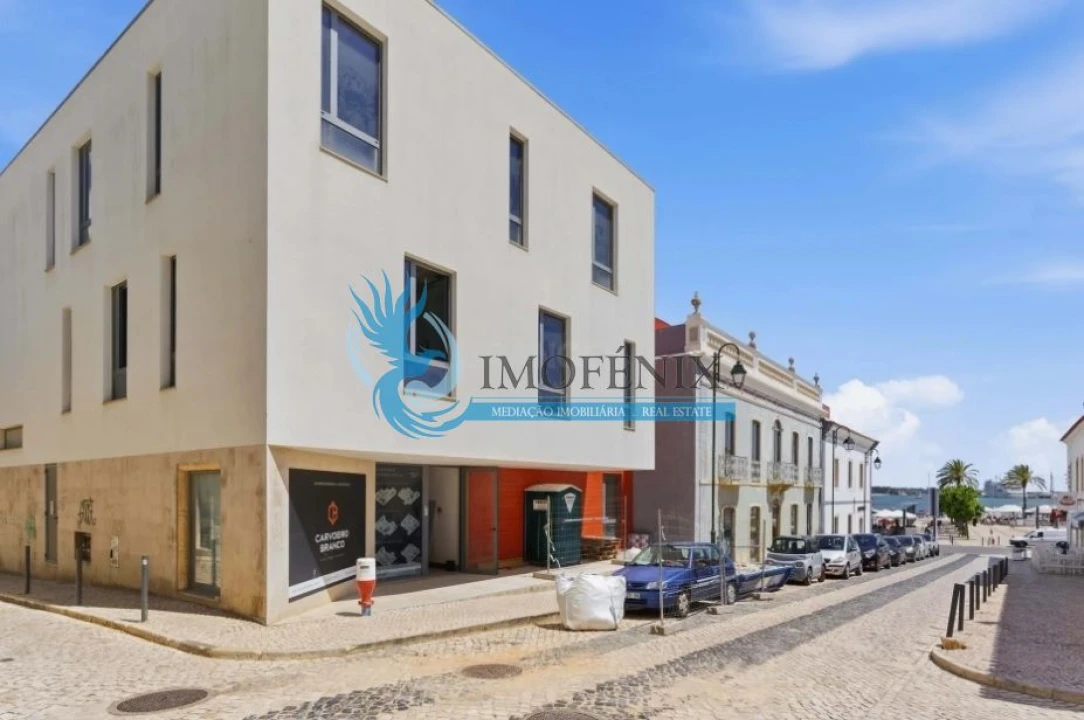 Apartamento T2 para Venda em Portimão Foto 2