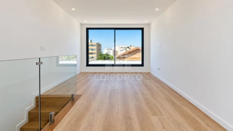 Moradia T3 para Venda em Matosinhos e Leça da Palmeira