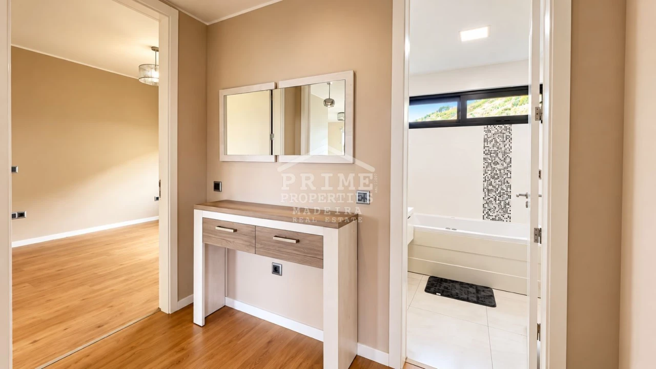 Apartamento T2 para Venda em São Martinho Foto 13