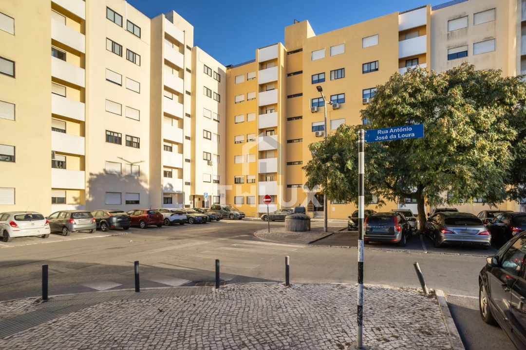 Apartamento T2 para Venda em Barreiro e Lavradio Foto 2