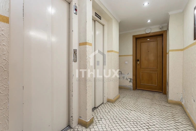 Apartamento T2 para Venda em Barreiro e Lavradio Foto 4