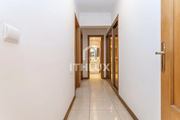 Apartamento T2 para Venda em Barreiro e Lavradio Foto 13