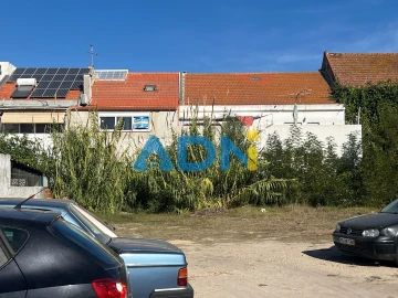 Apartamento T4 para Venda em Moita