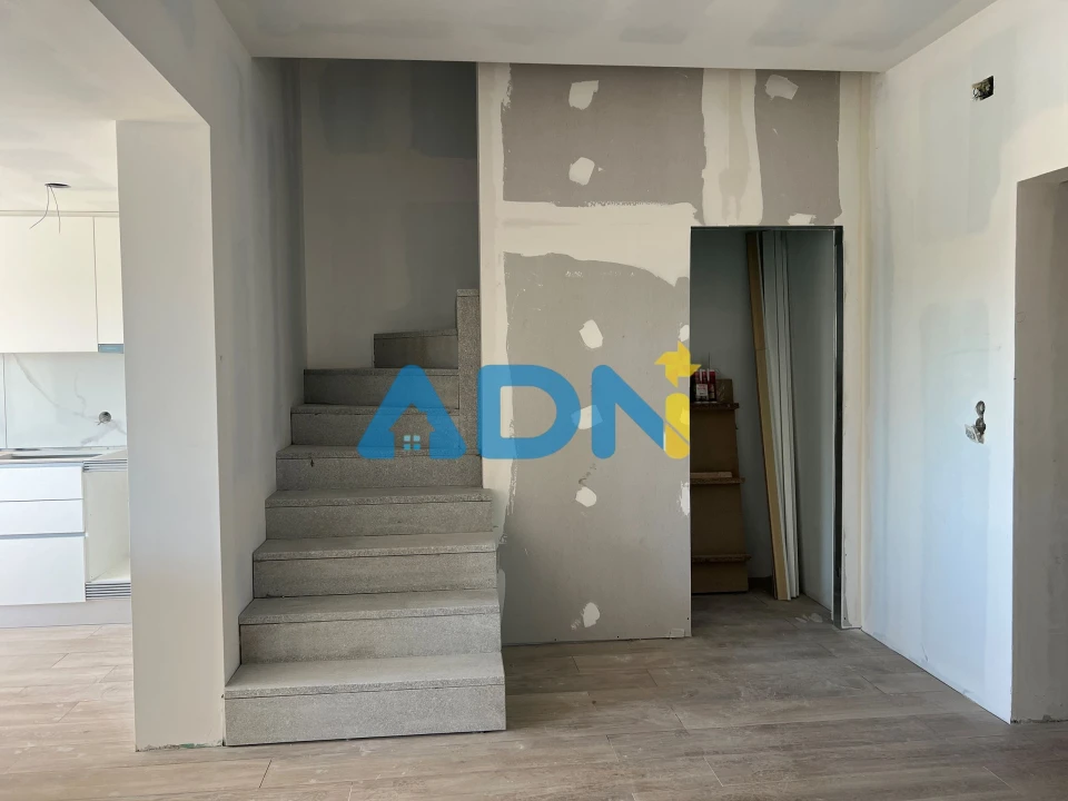 Apartamento T4 para Venda em Moita Foto 11