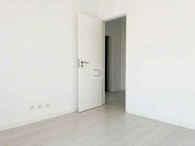 Apartamento T2 para Venda em União das Freguesias de Setúbal Foto 16