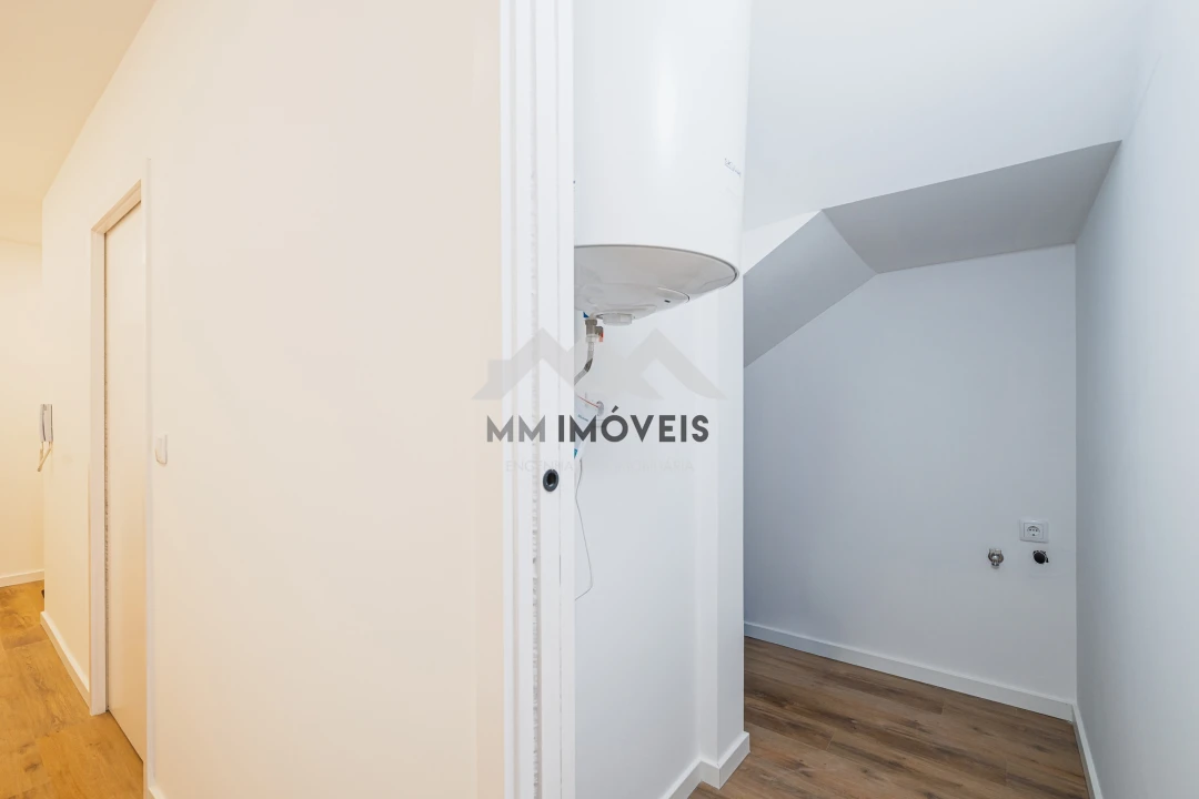 Apartamento T1 para Venda em Cedofeita, Santo Ildefonso, Sé, Miragaia, São Nicolau e Vitória Foto 18