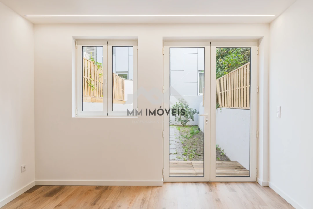 Apartamento T1 para Venda em Cedofeita, Santo Ildefonso, Sé, Miragaia, São Nicolau e Vitória Foto 3