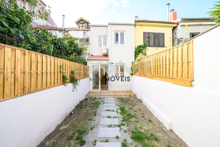 Apartamento T1 para Venda em Cedofeita, Santo Ildefonso, Sé, Miragaia, São Nicolau e Vitória Foto 2