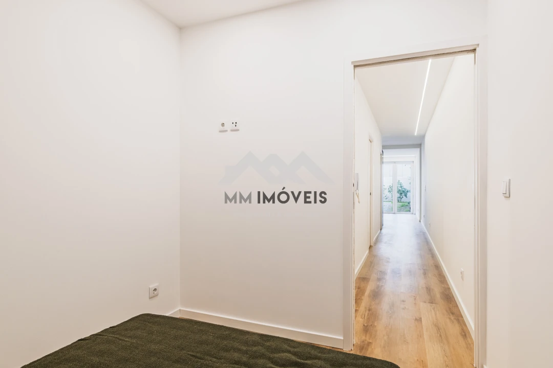 Apartamento T1 para Venda em Cedofeita, Santo Ildefonso, Sé, Miragaia, São Nicolau e Vitória Foto 14