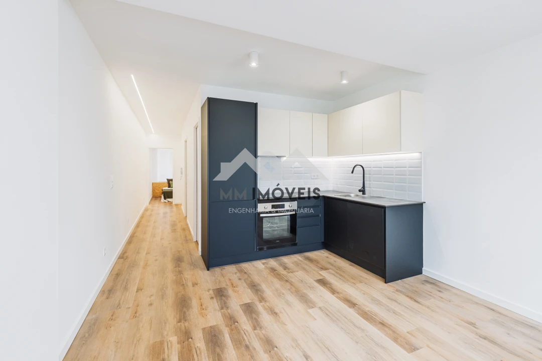 Apartamento T1 para Venda em Cedofeita, Santo Ildefonso, Sé, Miragaia, São Nicolau e Vitória Foto 9