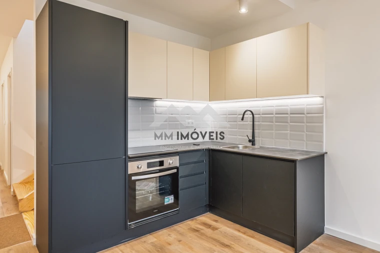 Apartamento T2 para Venda em Cedofeita, Santo Ildefonso, Sé, Miragaia, São Nicolau e Vitória Foto 18