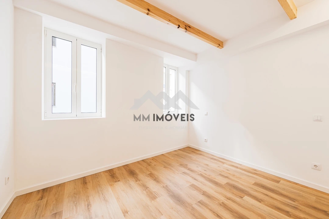 Apartamento T2 para Venda em Cedofeita, Santo Ildefonso, Sé, Miragaia, São Nicolau e Vitória Foto 12