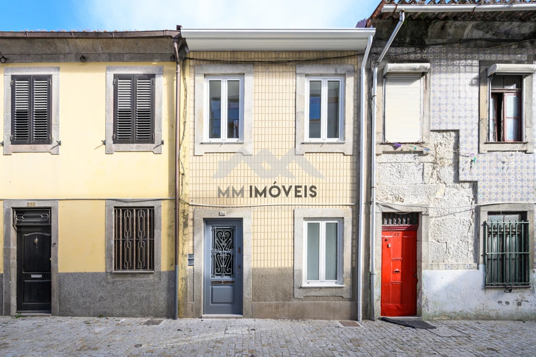 Apartamento T2 para Venda em Cedofeita, Santo Ildefonso, Sé, Miragaia, São Nicolau e Vitória Foto 2