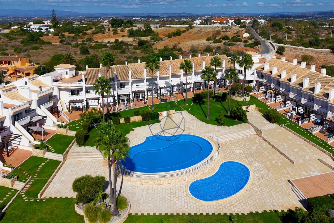Apartamento T1 para Venda em Albufeira e Olhos de Água Foto 1