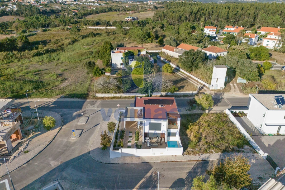 Moradia T4 para Venda em Caldas da Rainha - Santo Onofre e Serra do Bouro Foto 4
