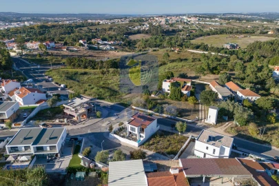 Moradia T4 para Venda em Caldas da Rainha - Santo Onofre e Serra do Bouro