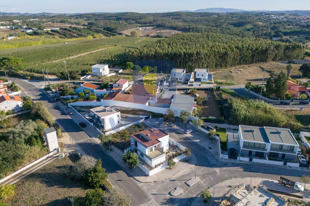 Moradia T4 para Venda em Caldas da Rainha - Santo Onofre e Serra do Bouro Foto 45