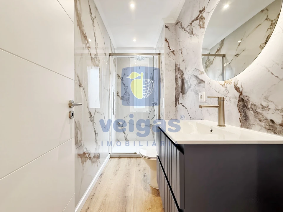 Apartamento T3 para Venda em Arroios Foto 23