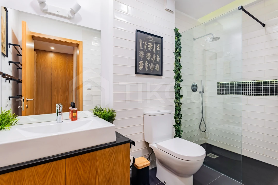 Apartamento T2 para Venda em Areeiro Foto 19