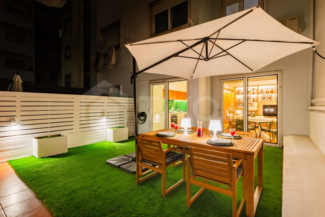 Apartamento T2 para Venda em Areeiro Foto 32